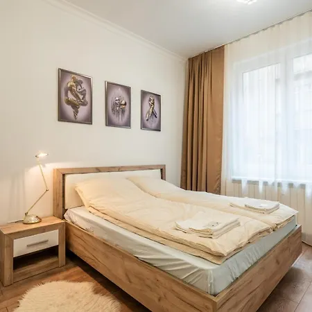 아파트 Modern Comfort In Sofia's Heart 소피아