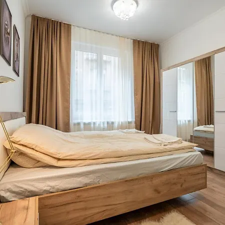 Modern Comfort In Sofia's Heart Апартаменты София